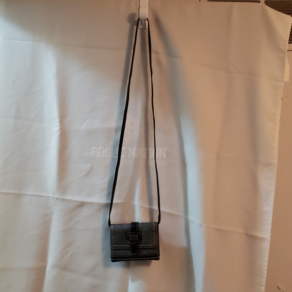 b.o.c crossbody wallet